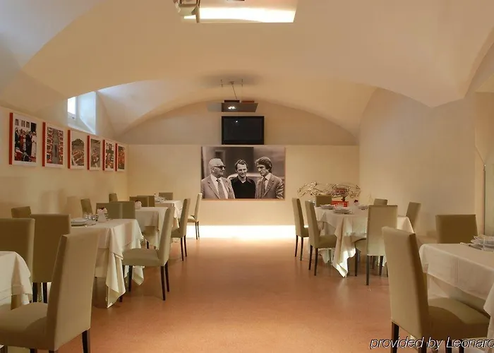 Phi Canalgrande 4* Modena