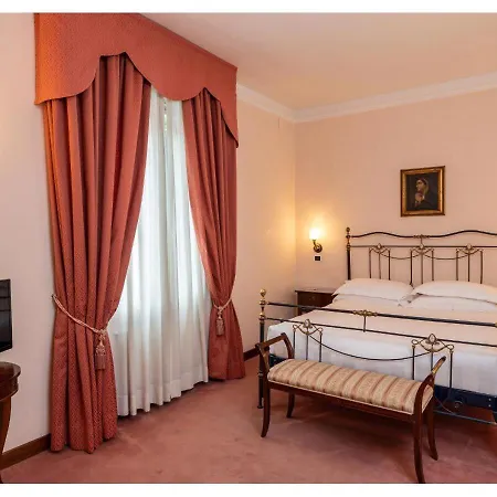 Отель Phi Canalgrande 4*