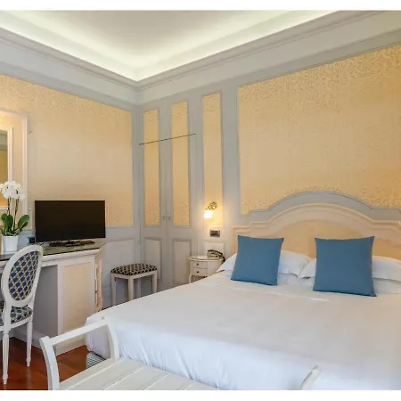 מלון Phi Canalgrande 4*