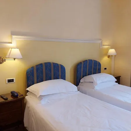 Phi Canalgrande 4* Modena