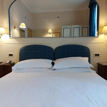 Phi Canalgrande Szálloda 4*