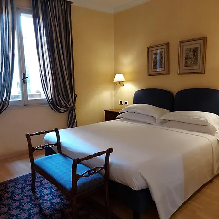 Hotel Phi Canalgrande 4*