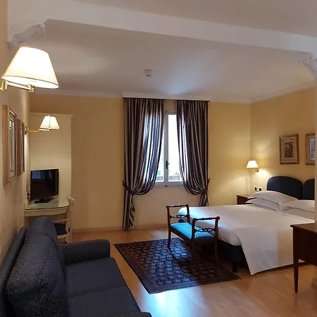 Phi Canalgrande Hotel