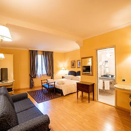 Phi Canalgrande Hotel 4*