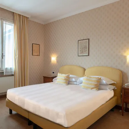 Phi Canalgrande Hotel