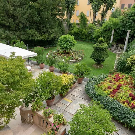 Hotel Phi Canalgrande Módena