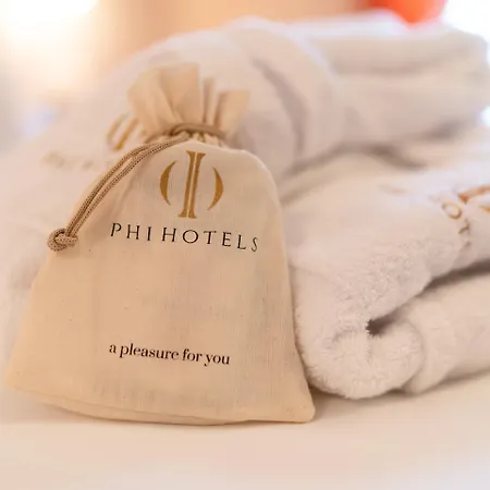 Phi Canalgrande Hotell 4*