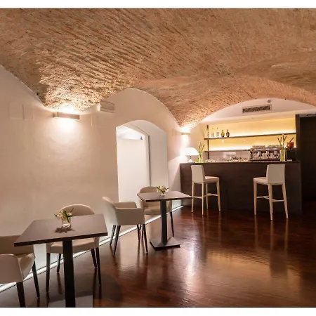 Phi Canalgrande Отель 4*