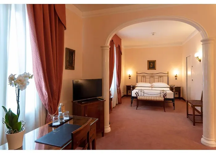 Hotel Phi Canalgrande 4*