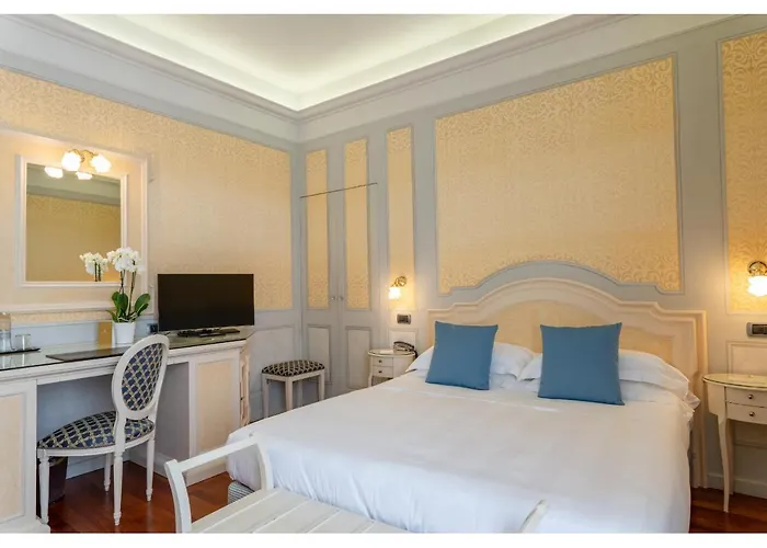 Отель Phi Canalgrande 4*