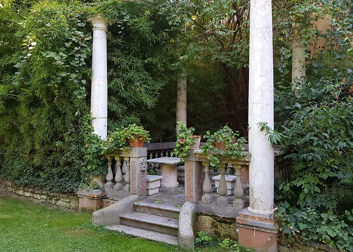 Phi Canalgrande 4* Modena