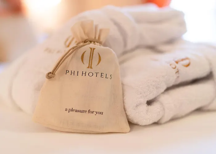 Phi Canalgrande Отель 4*