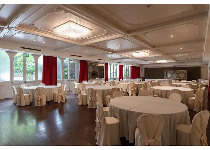 Phi Canalgrande 4* Modena