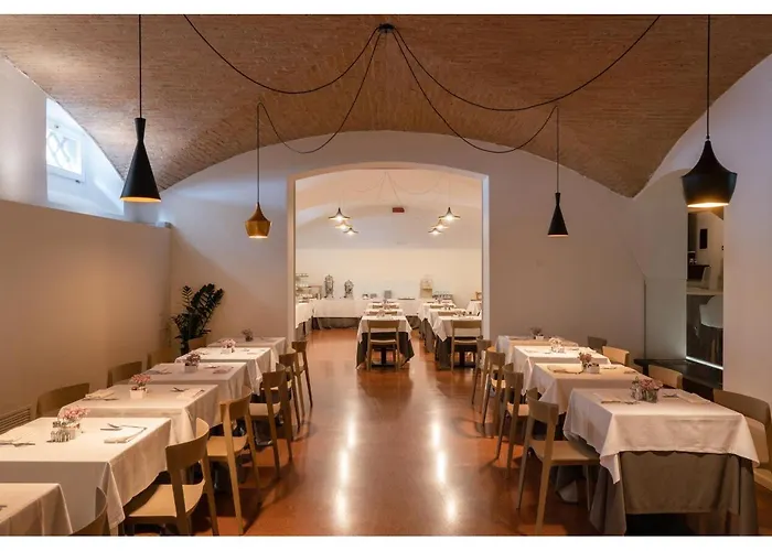 Phi Canalgrande 4* Μόντενα